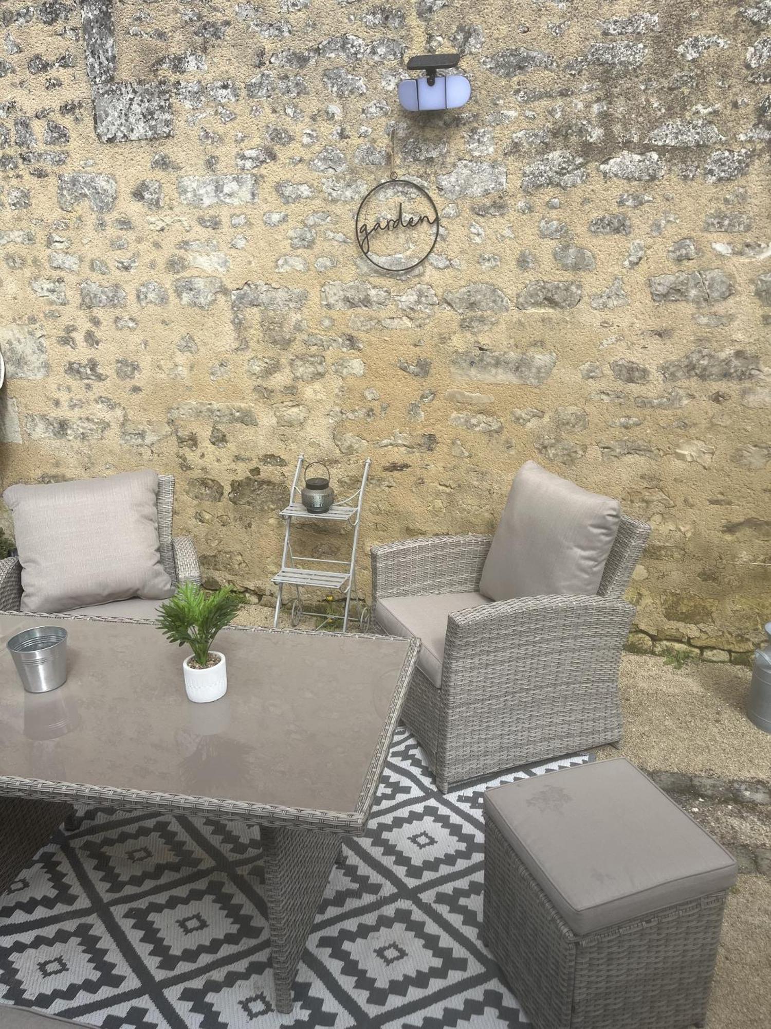Gite Les Piraudieres Noyant-de-Touraine Rum bild